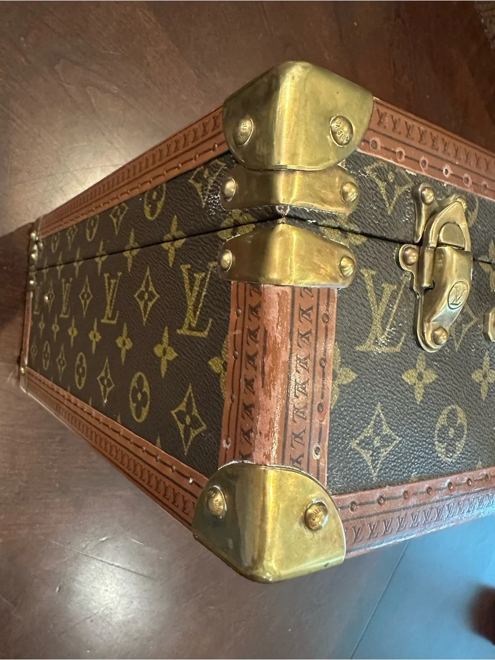 ✨Cotteville 40 ✨ Louis Vuitton Brown Monogram Canvas Trunk Suitcase